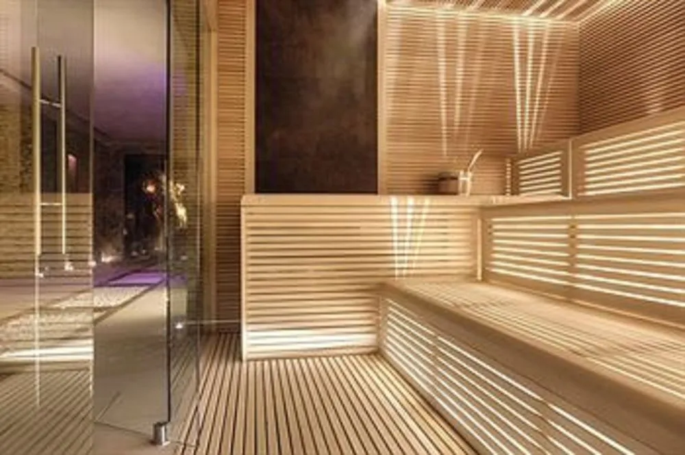 Premier Palace Spa Hotel Boekarest 5*,